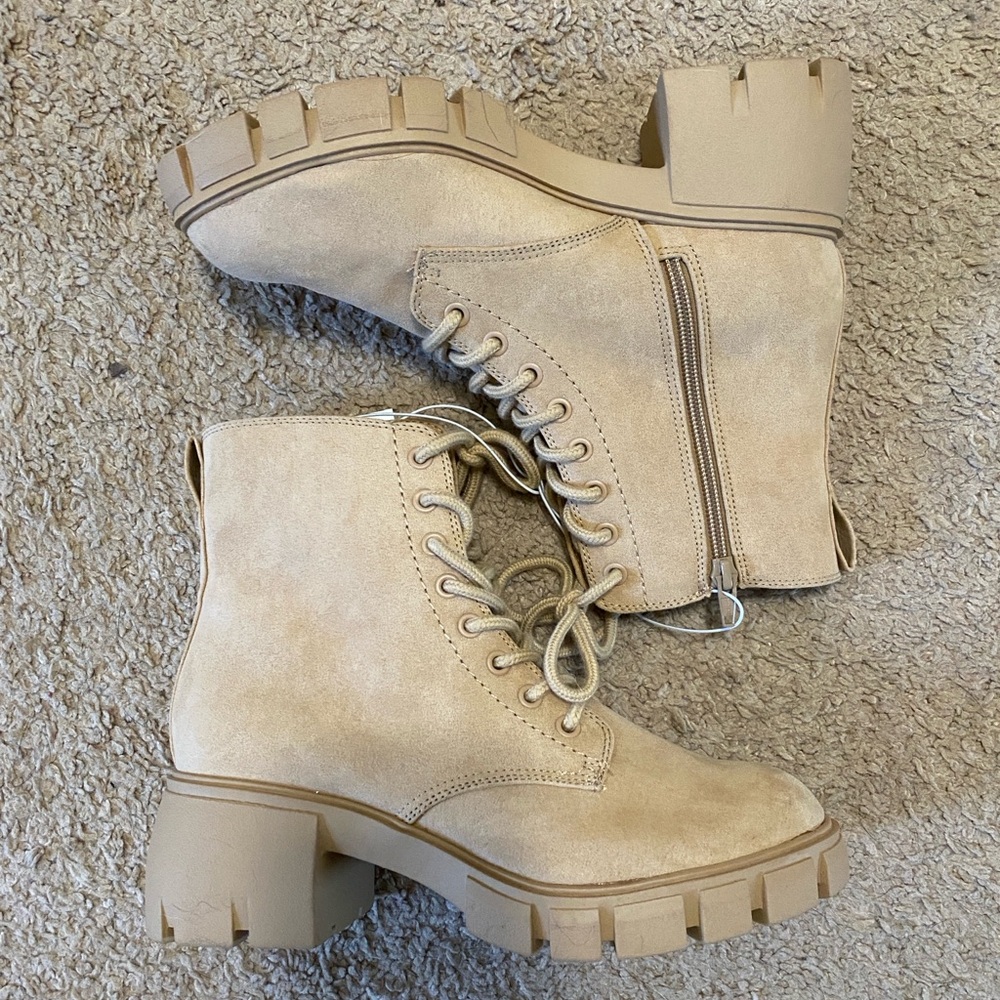 New with Tags - Target Universal Thread Tan Lace Up Boots with Zipper, Size 8